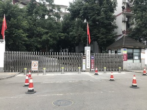 龙泉东山小学-升降柱